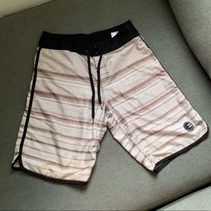 Billabong boardshorts